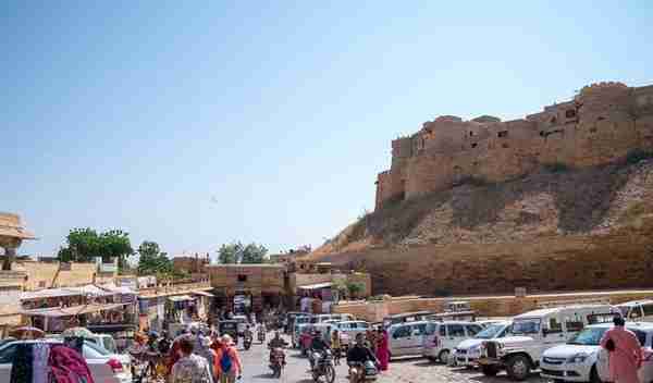 杰伊瑟尔梅尔，藏在印度塔尔沙漠中的古堡，被誉为“黄金之城”
