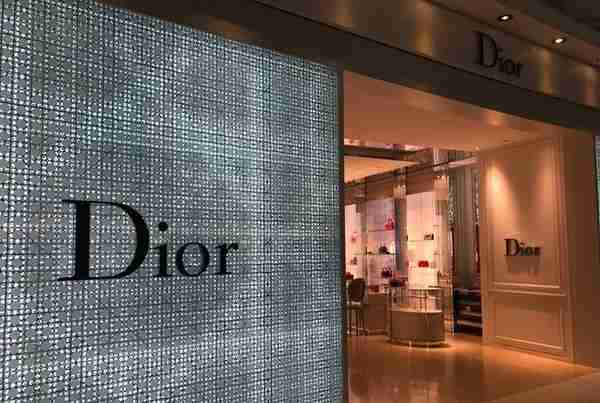 Dior一夜涨价13% 奢侈品牌频频涨价是谁给的勇气