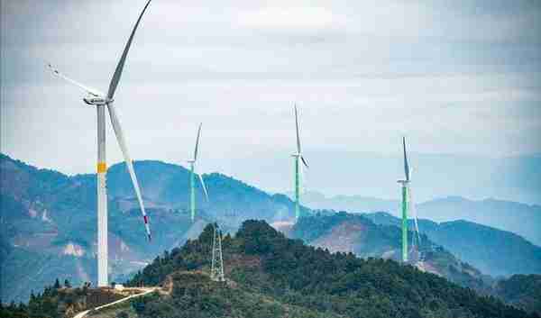 在风电产业链中，融资方式有何特点？