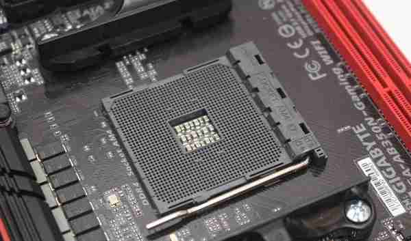 入门级CPU狂超4GHz：再测AMD速龙200GE